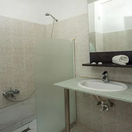 Loutanis Hotel